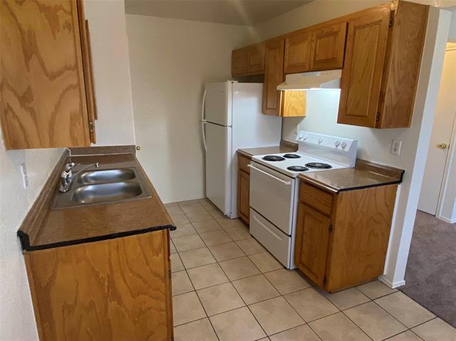 Building Photo - 300 S Magnolia St