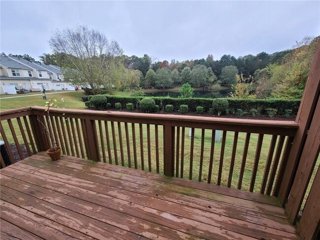 Building Photo - 5579 Lindeman Ln