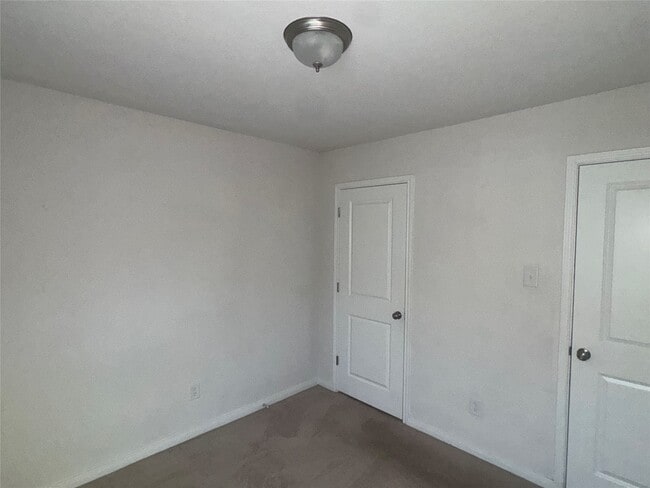 Building Photo - 15724 Del Norte Dr