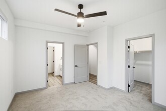 Building Photo - University Hills Townhomes