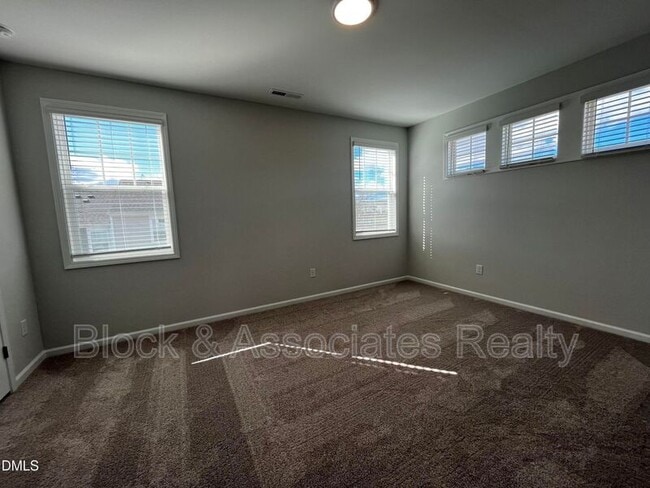 Building Photo - 2819 Carbondale Ct