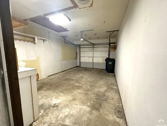 Building Photo - 3241 Glacier Dr