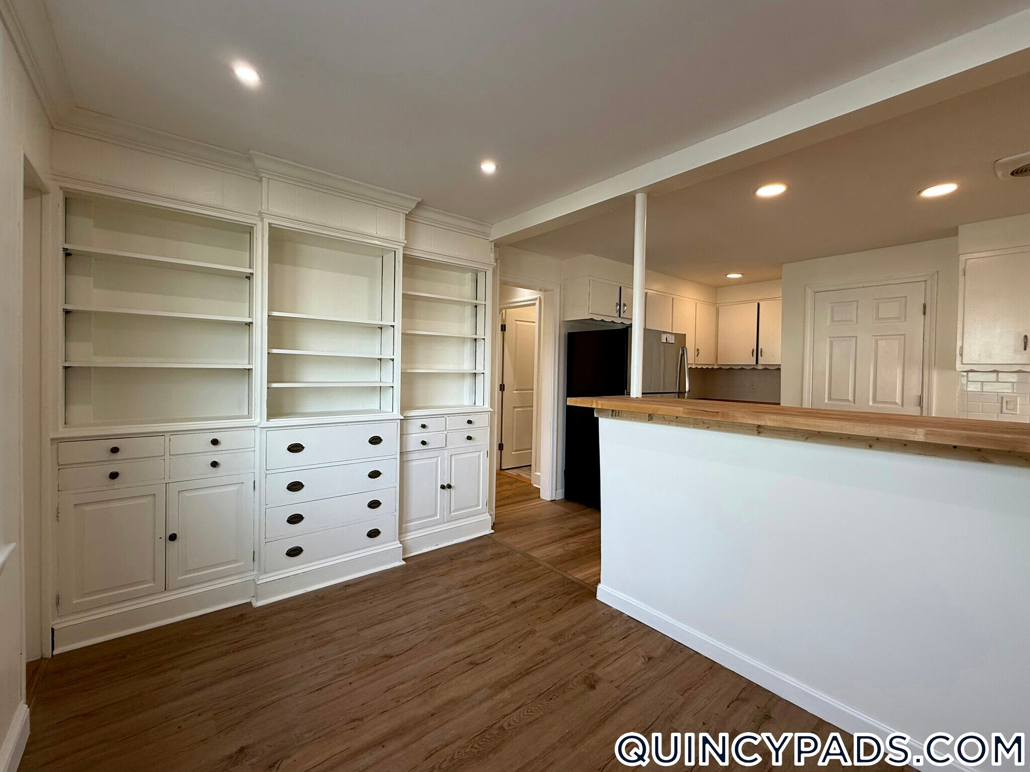 Building Photo - 522 Hancock St