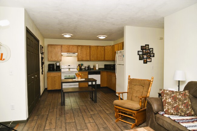 Building Photo - 3360 Patti Dr