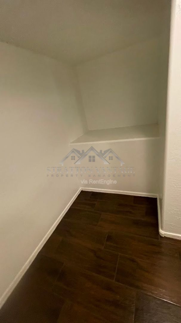 Building Photo - 6814 W Lariat Ln