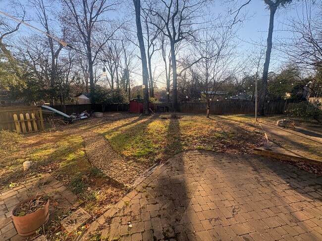 Building Photo - Cozy West Knoxville 3BR/1.5BA Home