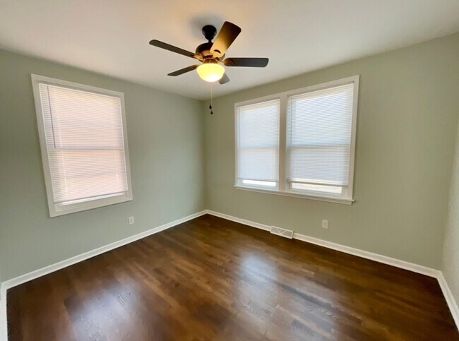 Building Photo - Olympia