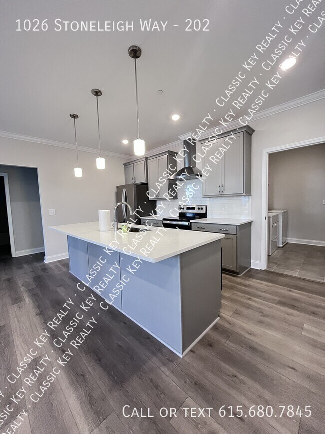 Building Photo - 1026 Stoneleigh Ln