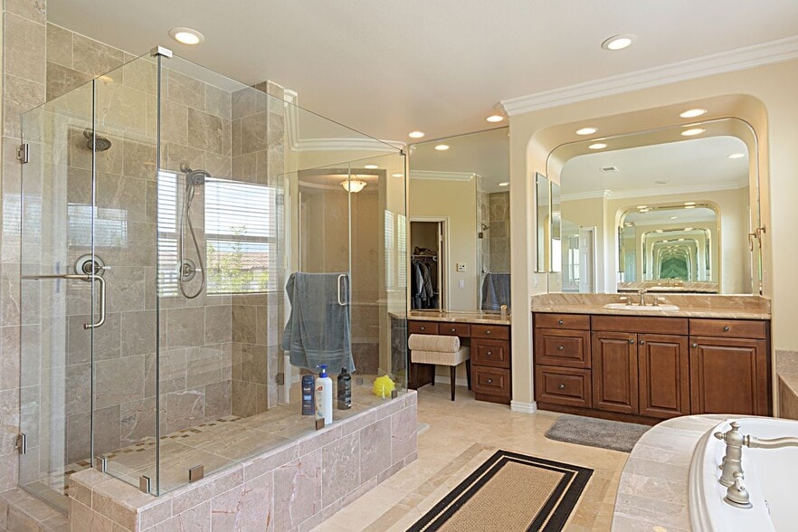 Building Photo - 13443 Moreton gn