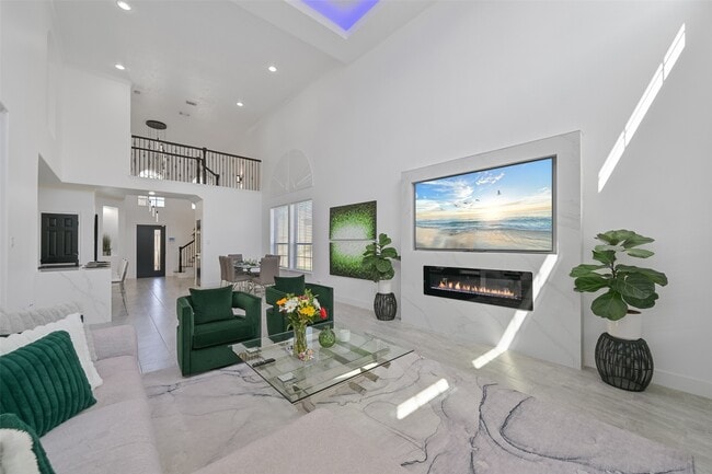 Building Photo - 2007 Que Manor Dr