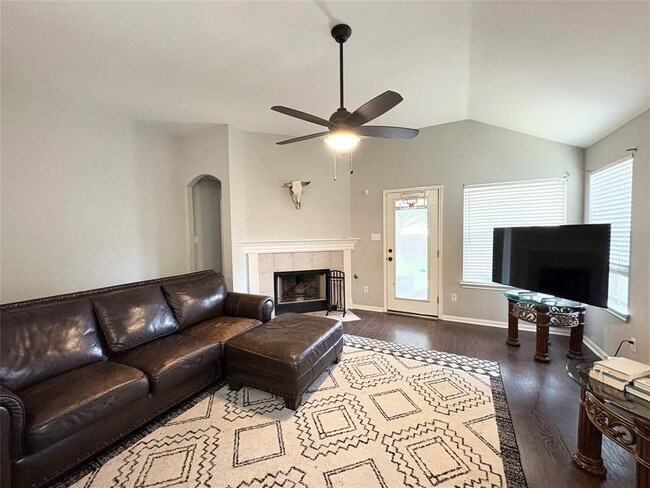Building Photo - 2204 Bakers Way