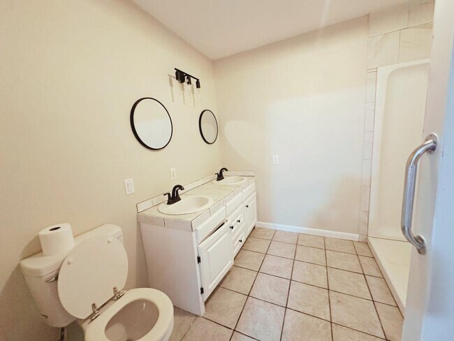 Building Photo - 29223 AR-84