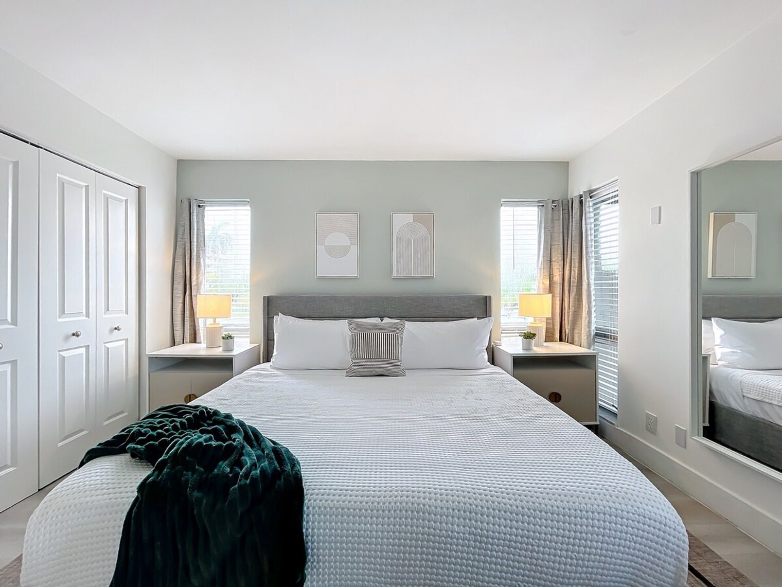 Building Photo - 1401 SE 15th St