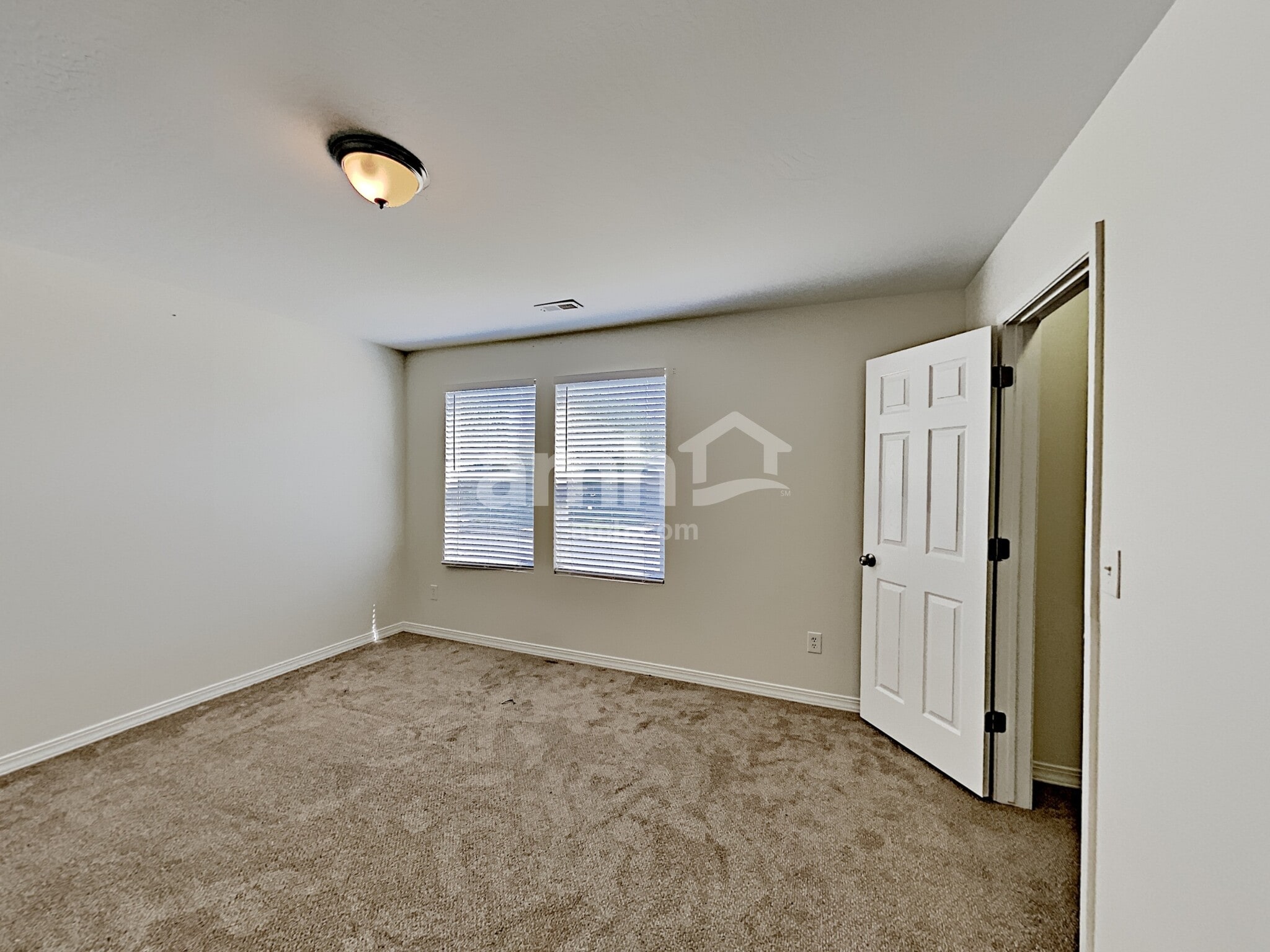 Building Photo - 1830 S 875 E