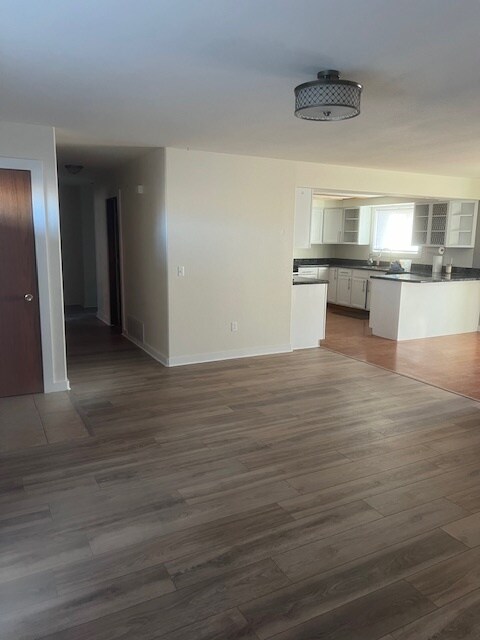 Building Photo - 371 Stampmill Ln