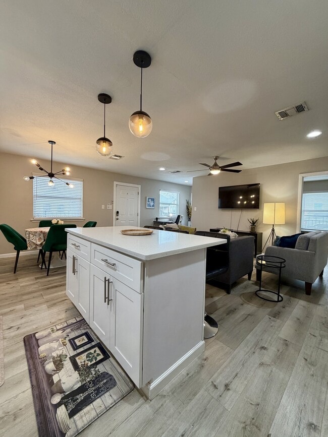 Building Photo - 514 Martin Luther King Dr