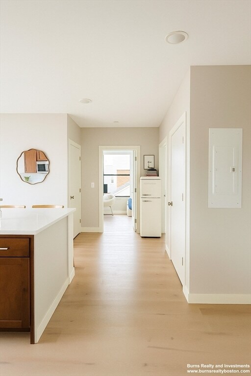 Building Photo - 400 W Broadway