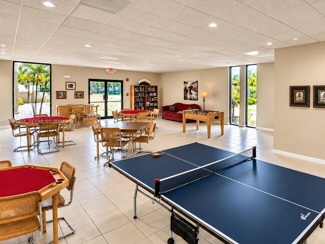 Building Photo - 8760 SW 133rd Avenue Rd