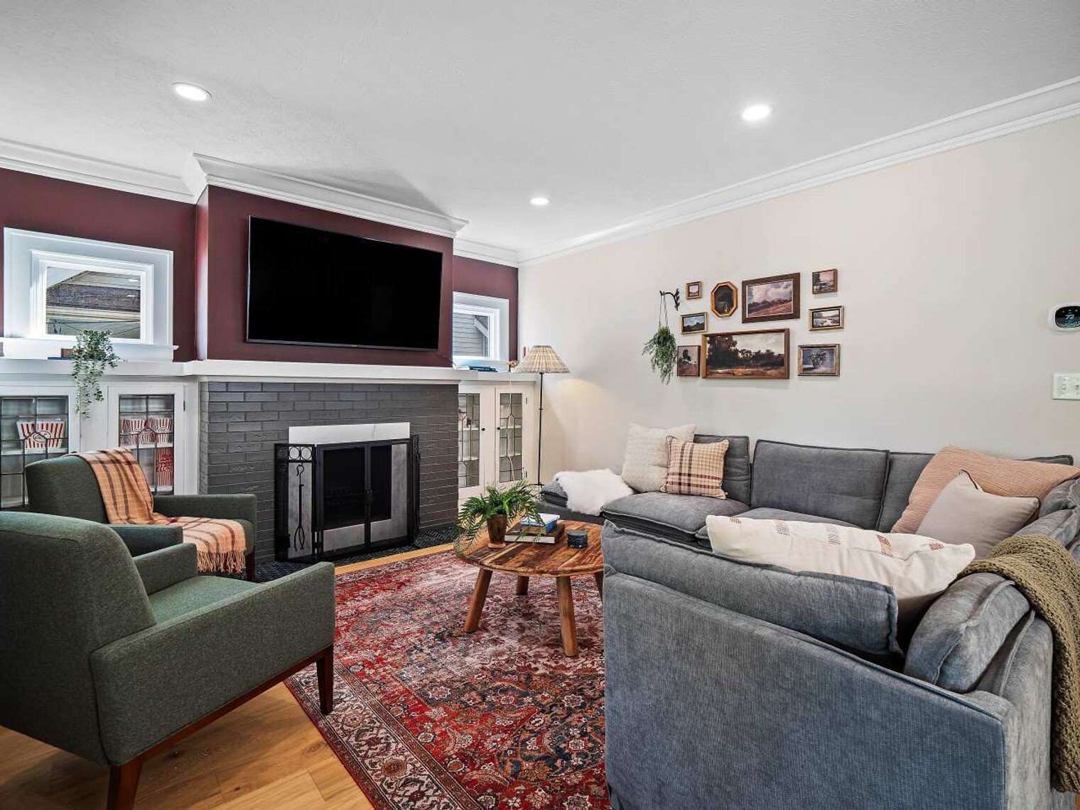 Building Photo - 18031 Larchwood Ave