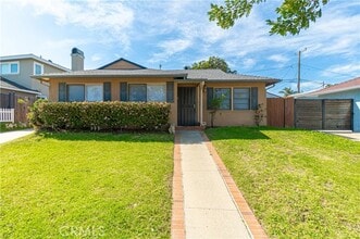 Building Photo - 2928 Dalemead St