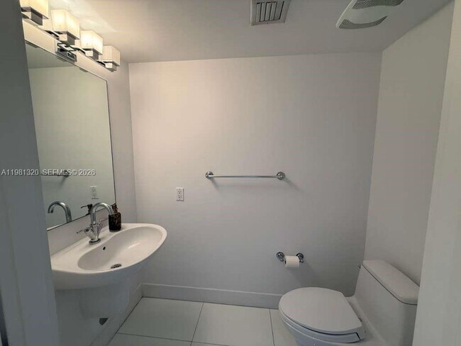 Building Photo - 41 SE 5th St