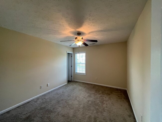 Building Photo - Nice two bedroom two and a half bath town home in Carolina Forest. Just minutes to area bases, be...