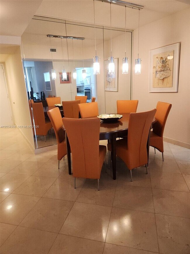 Building Photo - 4779 Collins Ave