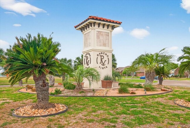 Building Photo - 8121 Cattlemen Dr