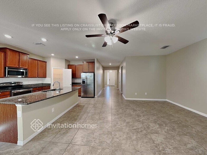 Building Photo - 11604 Warren Oaks Pl