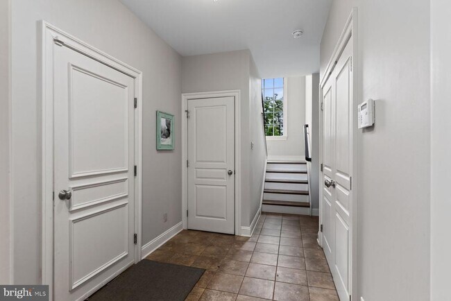 Building Photo - 1424 Evans Rd