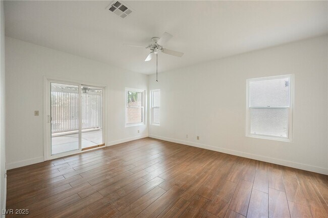 Building Photo - 7829 Ben Hogan Dr