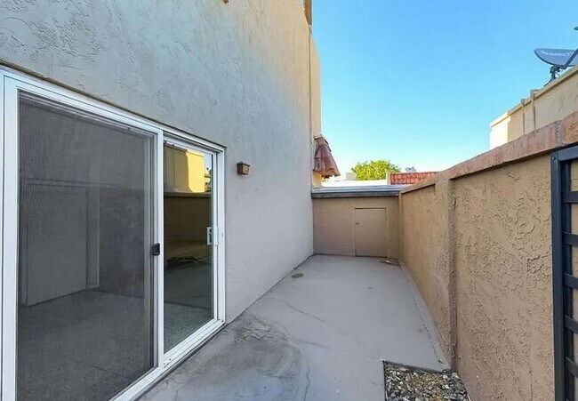 Building Photo - All Utilities Included! Charming 2-Bedroom...