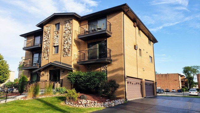 Building Photo - 9700 Karlov Ave