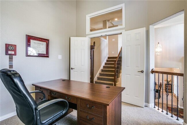 Building Photo - Immaculate home on a beautifully landscaped lot, tandem garage, plenty of storage!