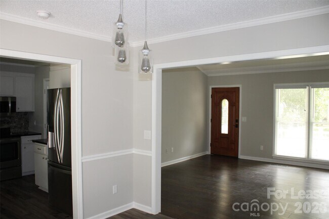 Building Photo - 2212 Crosswinds Ct