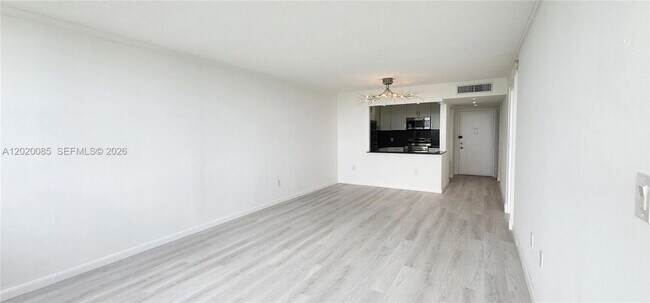 Building Photo - 1200 NE Miami Gardens Dr