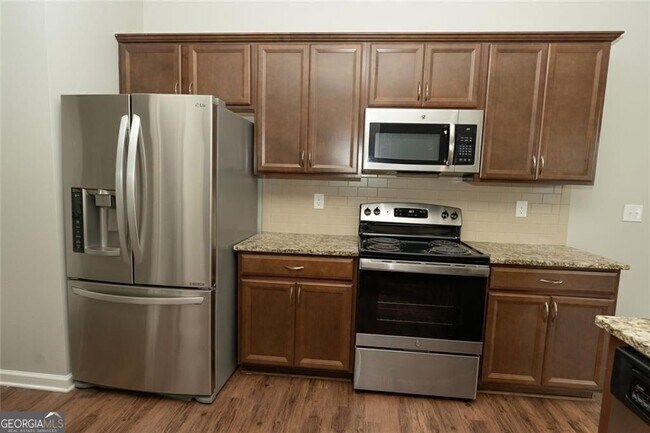 Building Photo - 369 Hardy Water Dr SE