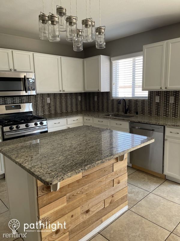 Building Photo - 4 br, 2.5 bath House - 7609 Snowy Egret Co...