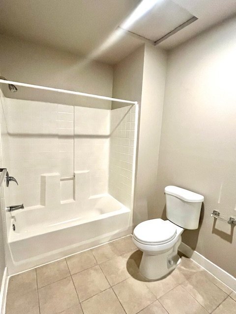 Building Photo - 928 W 83rd St