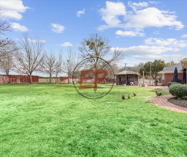 Building Photo - 122 Greentree Dr