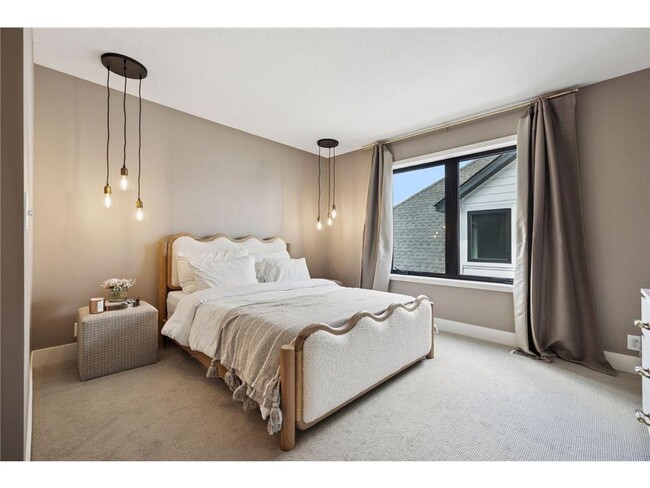 Building Photo - 6297 Yuma Ln N