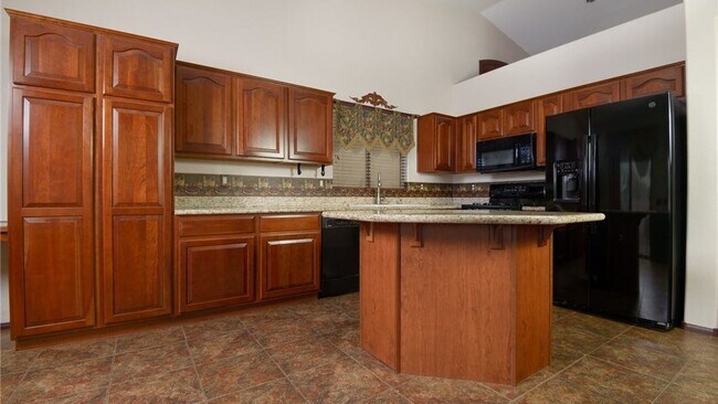 Building Photo - 7584 Splashing Rock Dr
