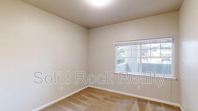 Building Photo - 7045 Ash Creek Heights
