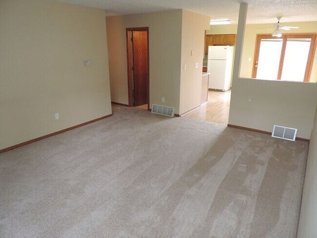 Building Photo - 1154 Mormon Trek Blvd