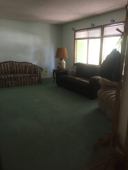 Building Photo - 1301 3rd St SE