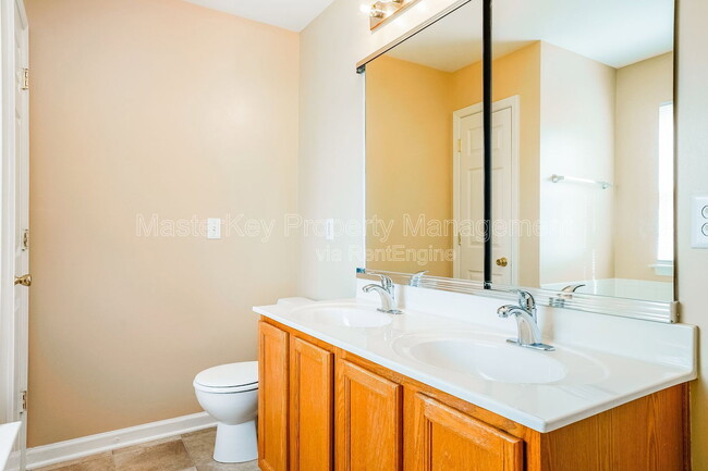 Building Photo - 2611 Ivory Run Way