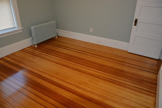 Building Photo - 27 Emmons St