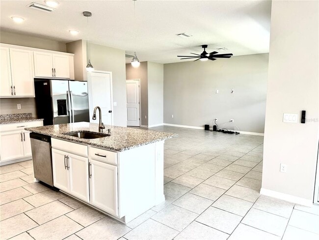 Building Photo - 6268 Great Bear Dr