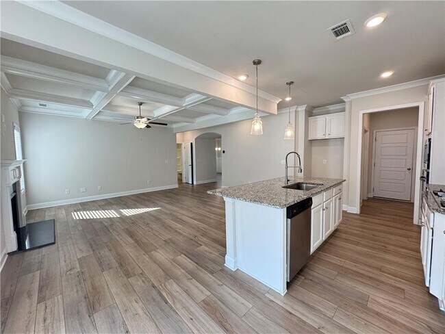 Building Photo - 1572 Dover Creek Ln