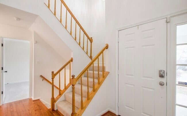 Building Photo - 4100 Ulster Rd